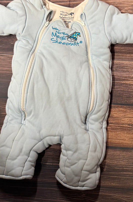 Baby Merlin’s sleepsuit 6-9m