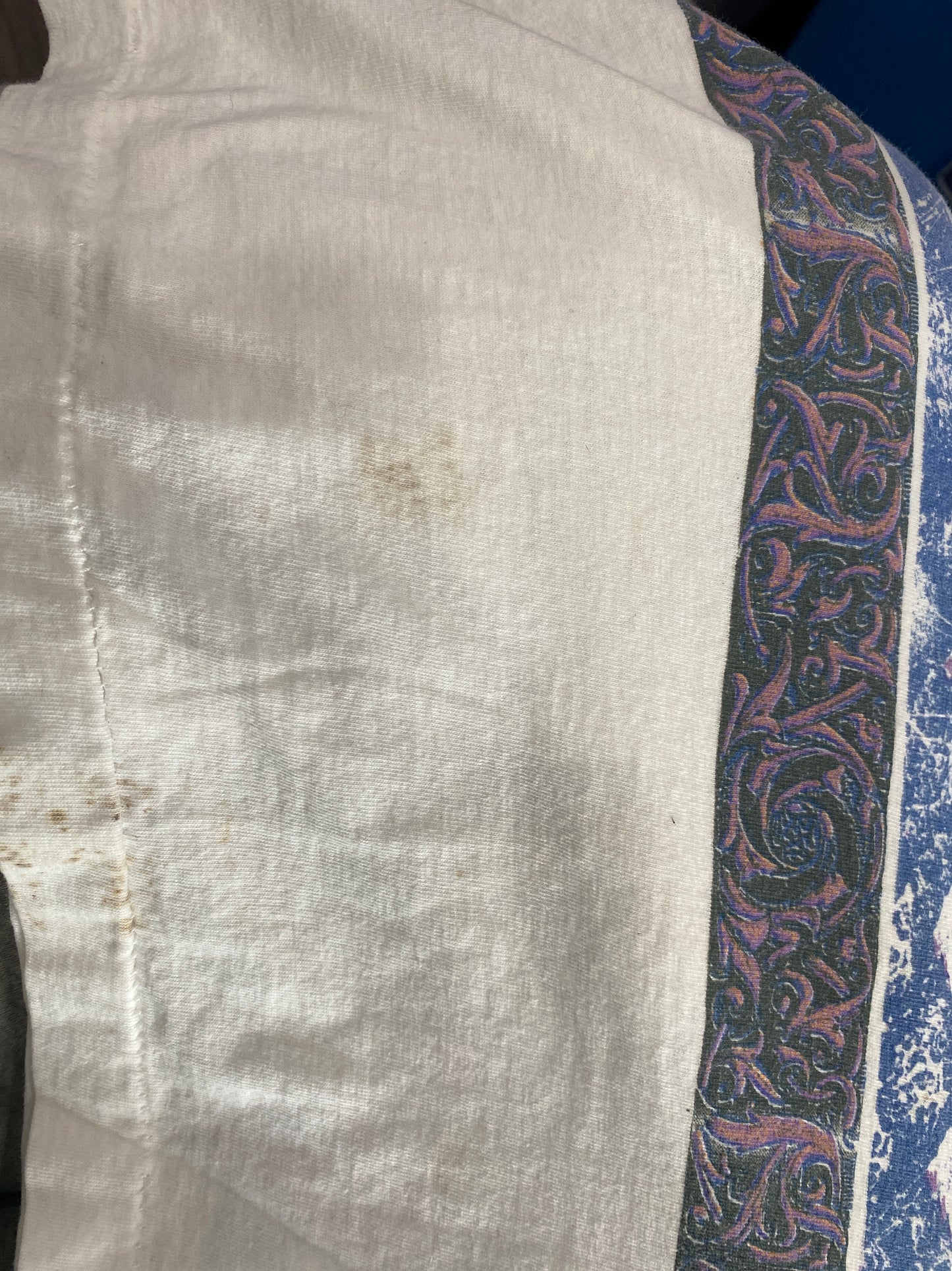 Eileen & Co large.. has small spots on the bottom