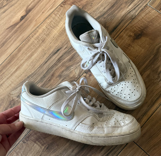 Nike 8