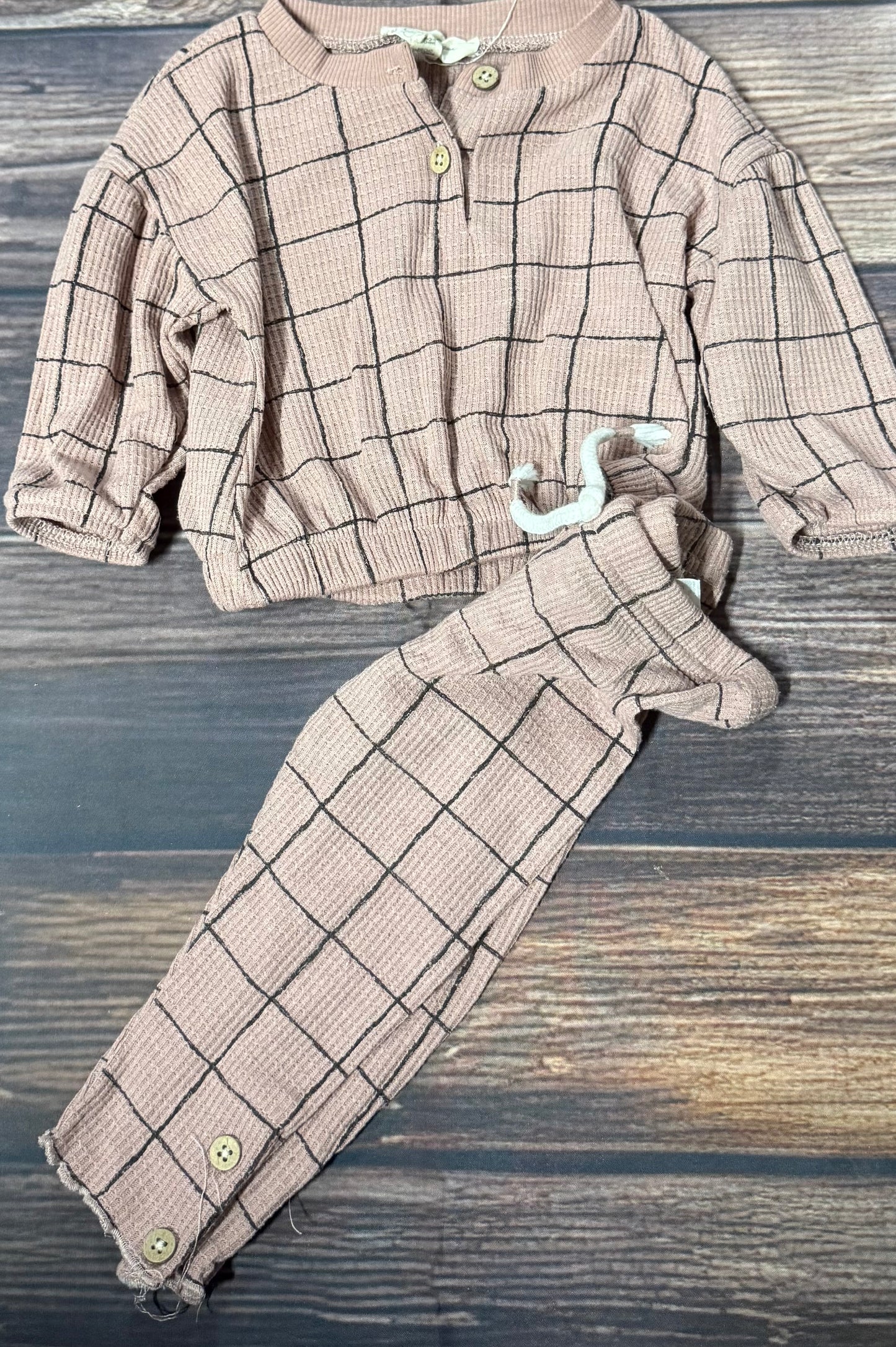 Jessica Simpson 6-9m