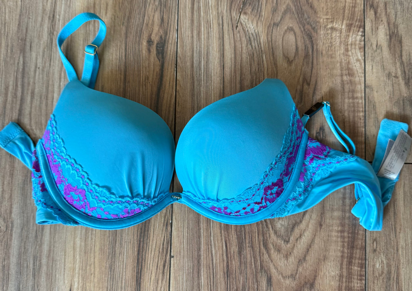 Victoria’s Secret 34B