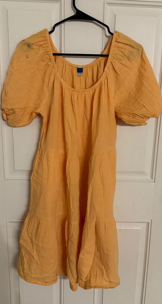 Old Navy large..staining on shoulder