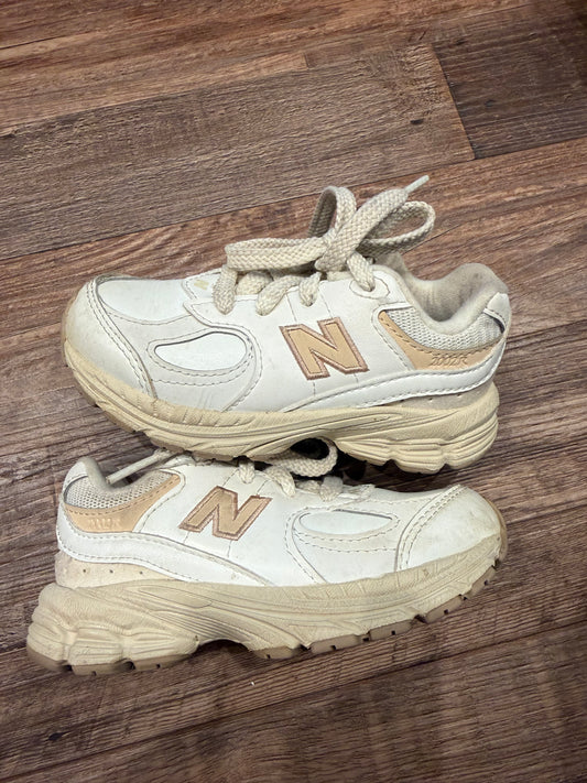 new balance size 9c