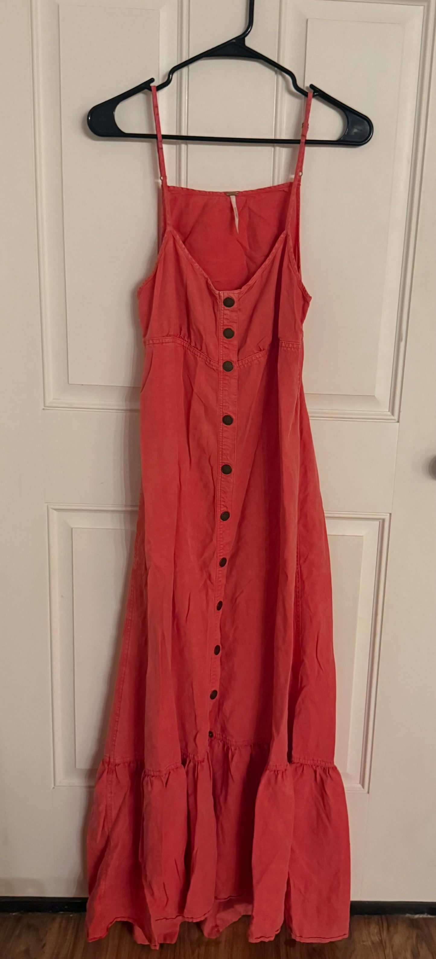 Free People small..key hole back
