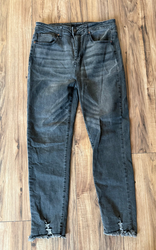 Risen size 13 waist 31
