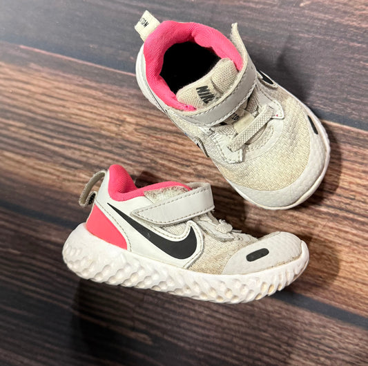 Nike 4C