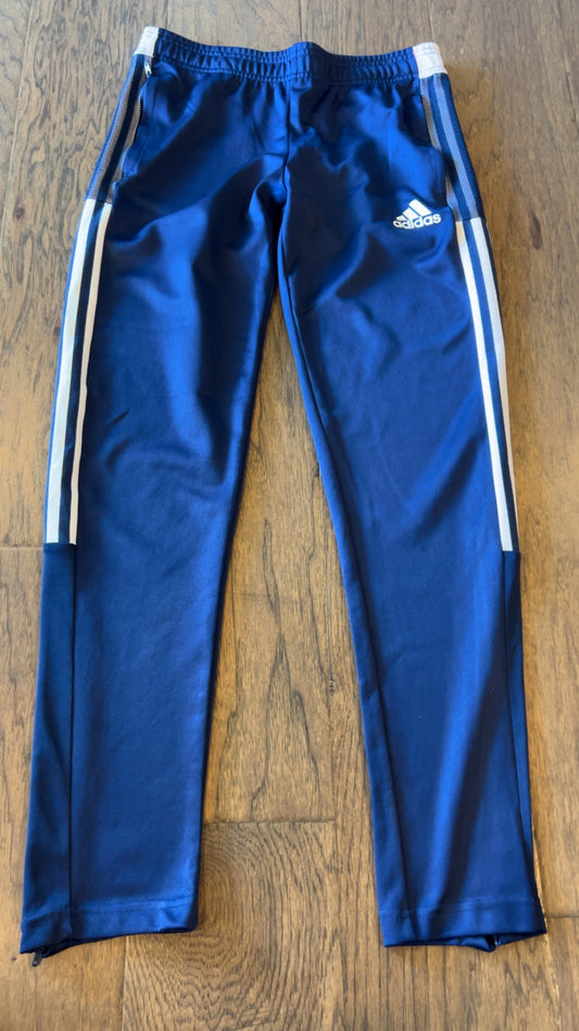 Adidas youth XL