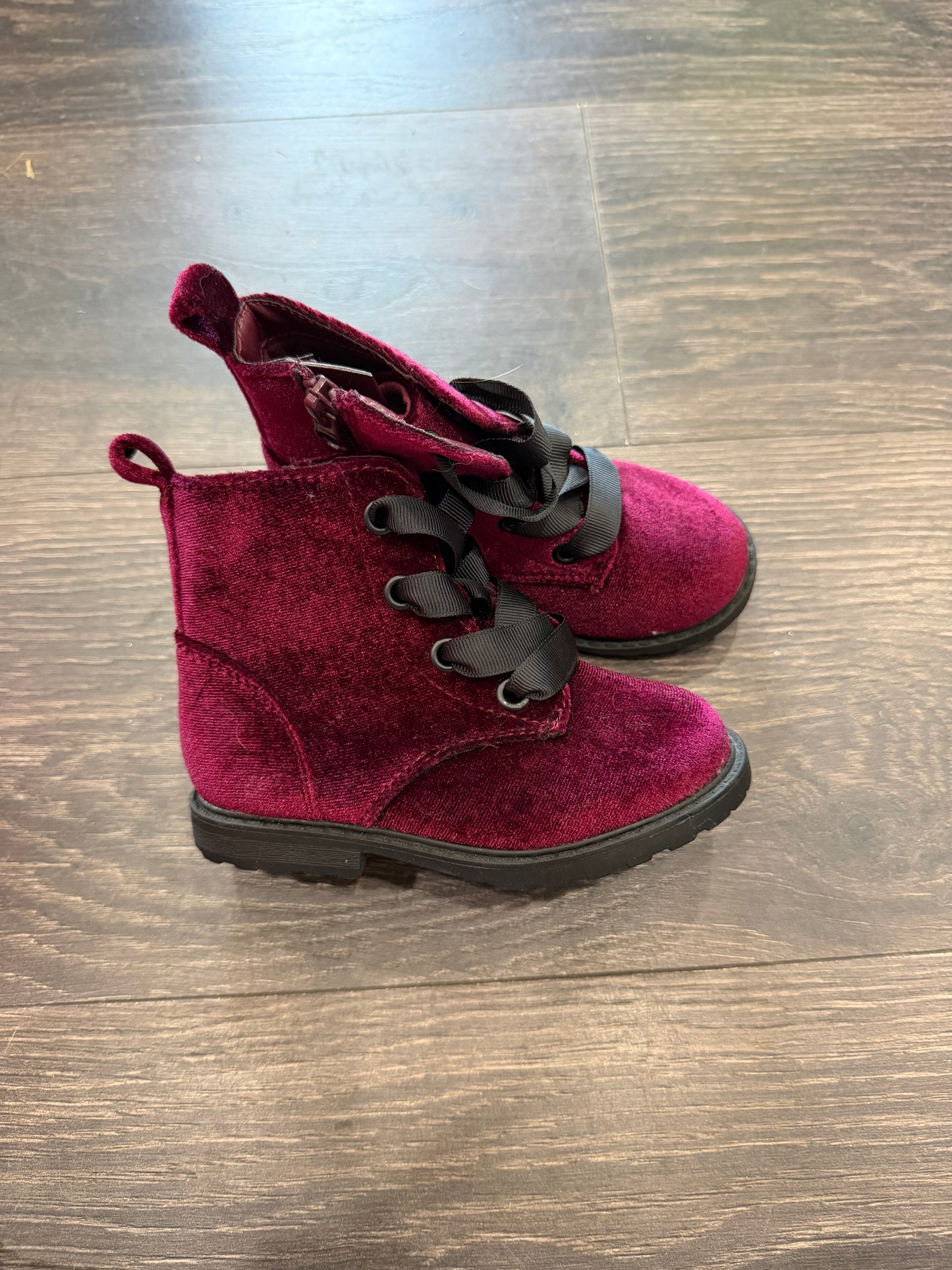 Cat & Jack size 7