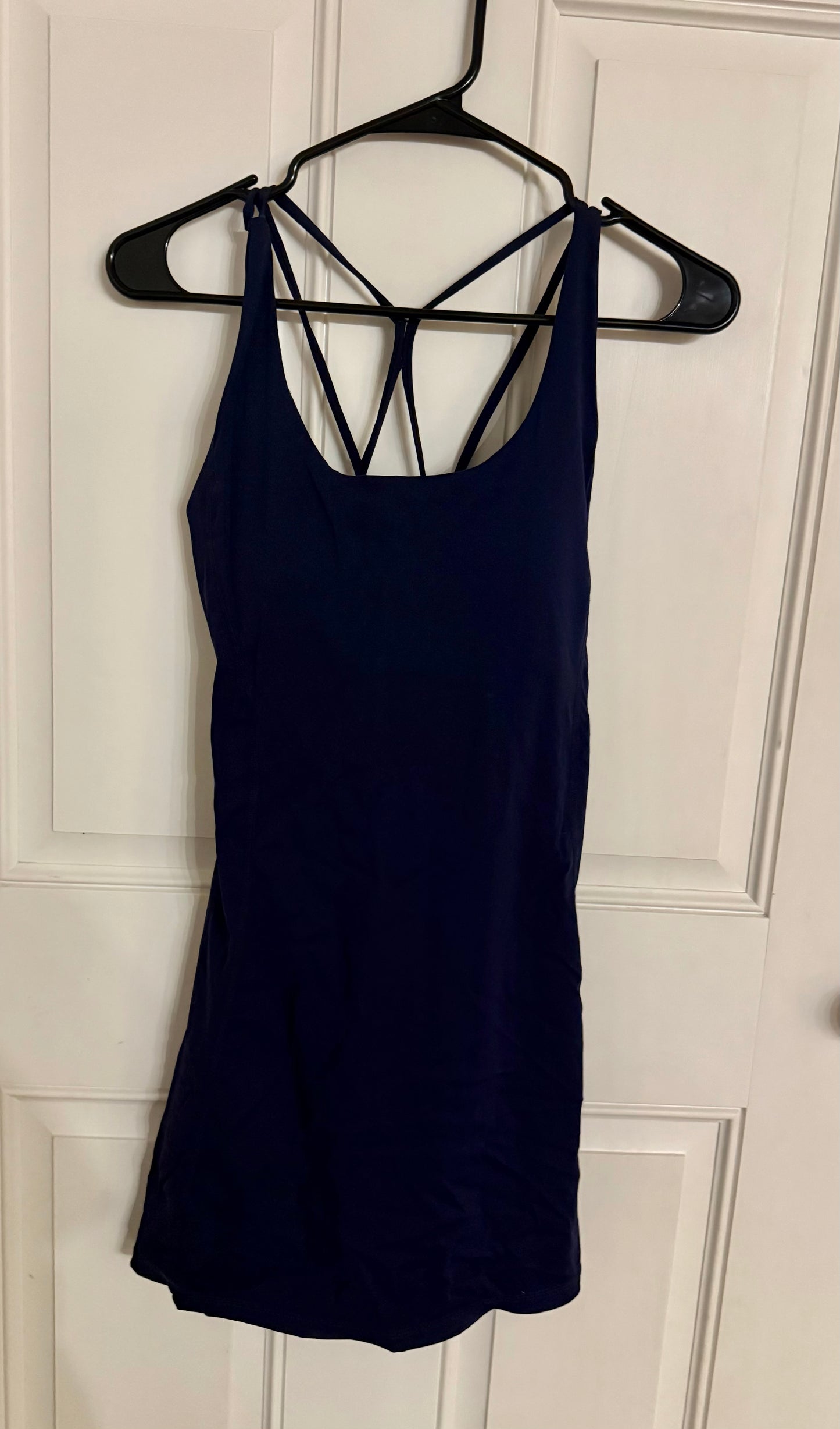 Medium athletic dress