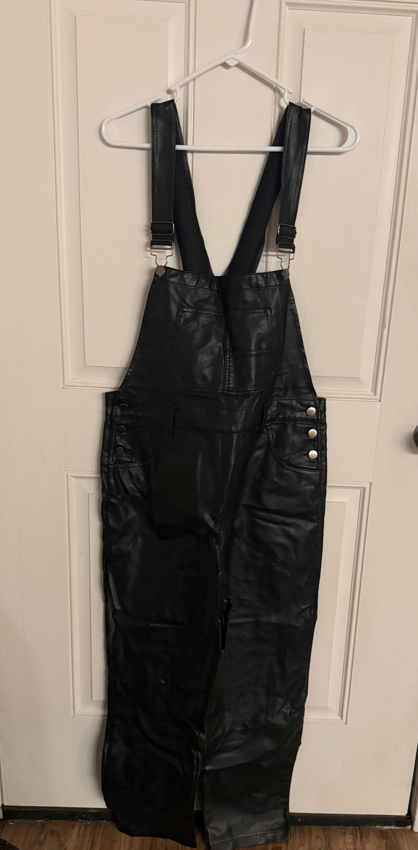 NWOT Fate medium