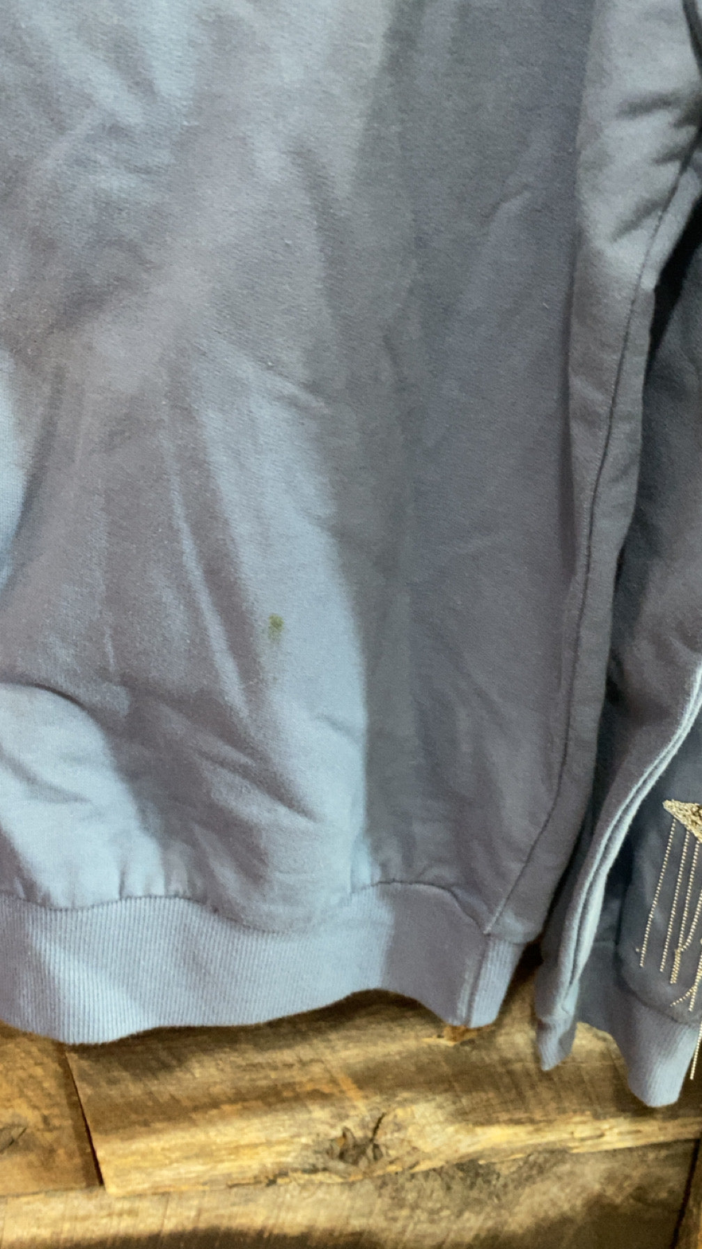 Small.. has a small spot