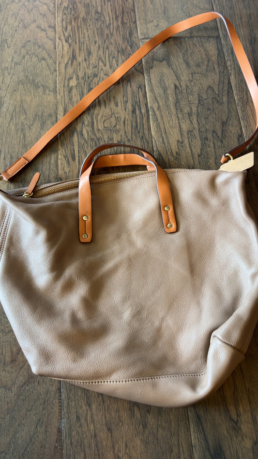 Gap purse.. retails $75