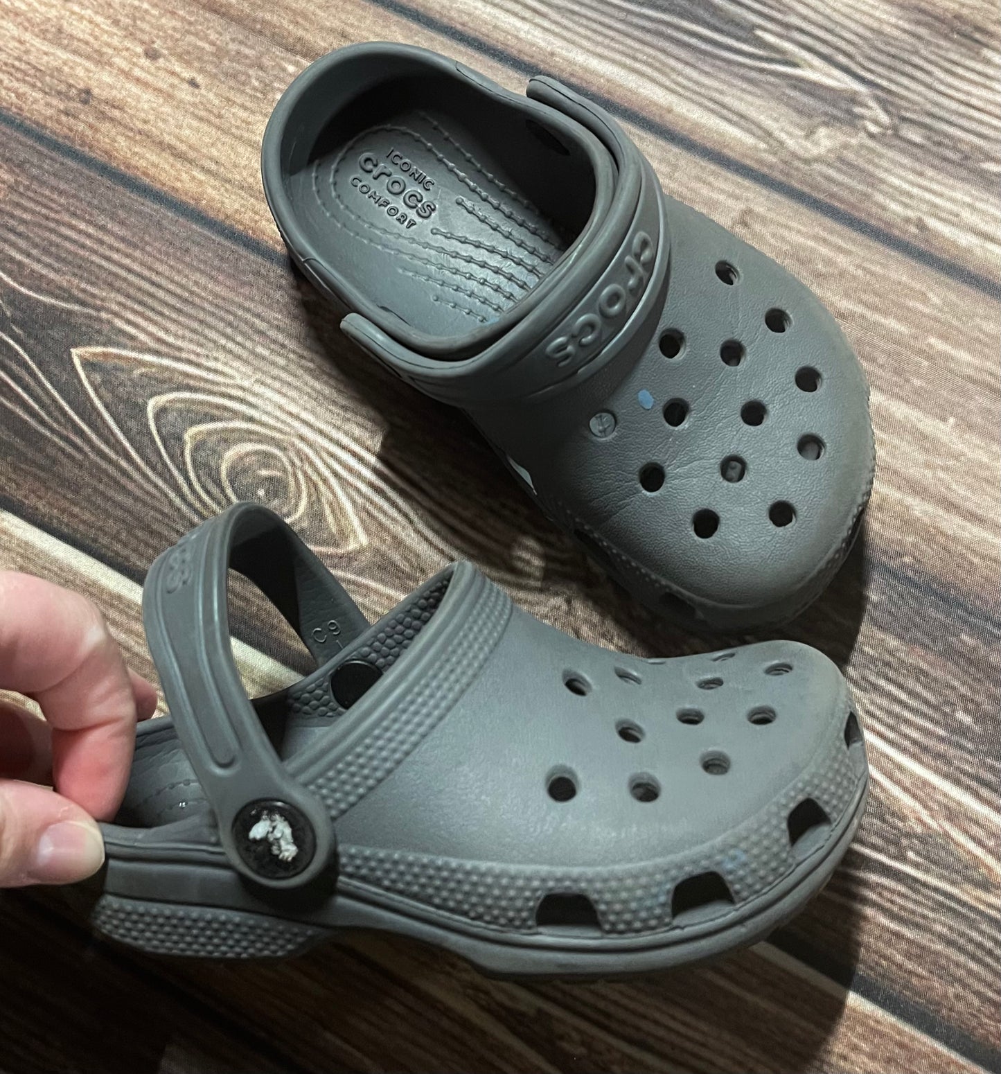 Crocs 9