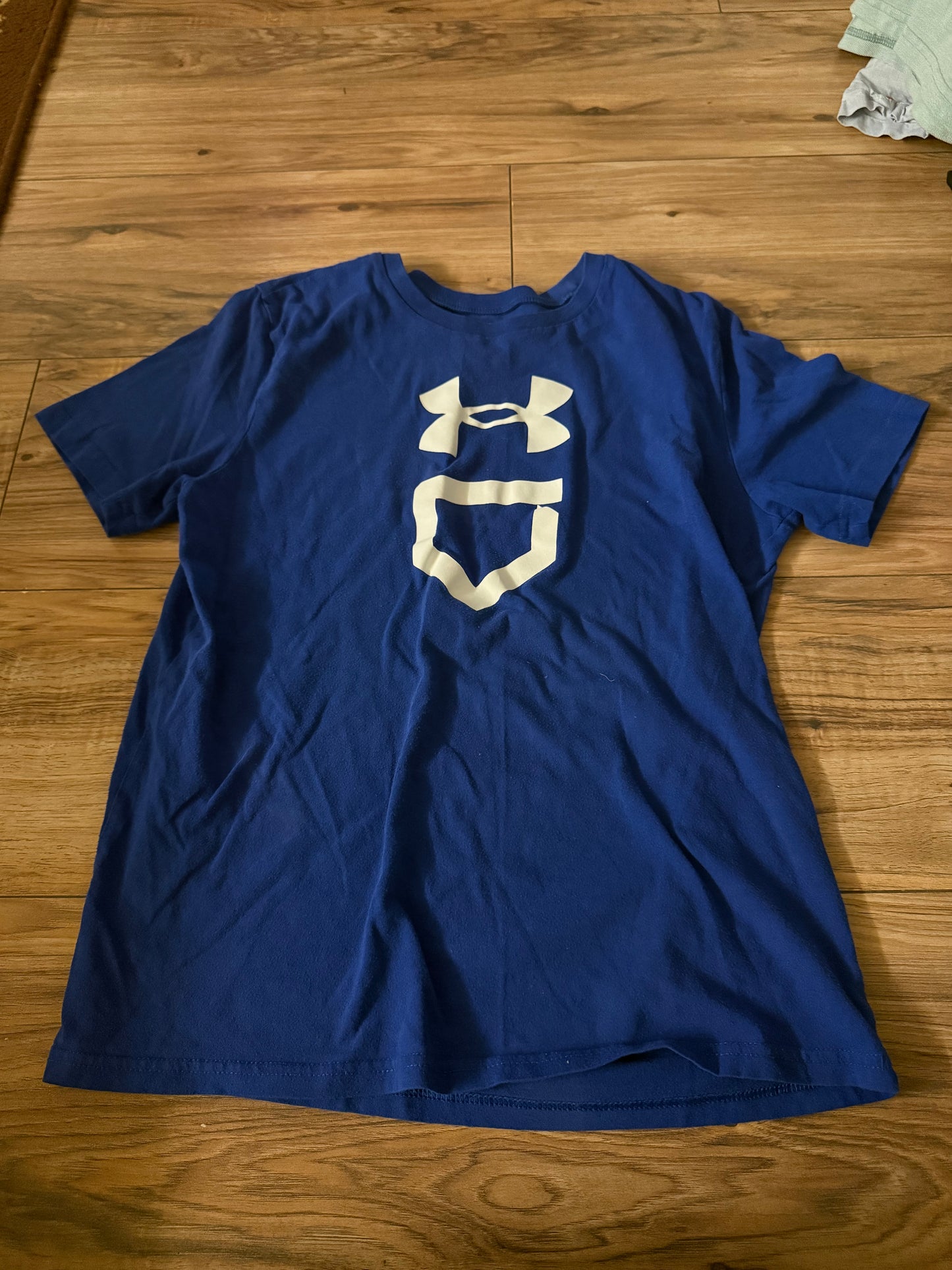 UA youth large