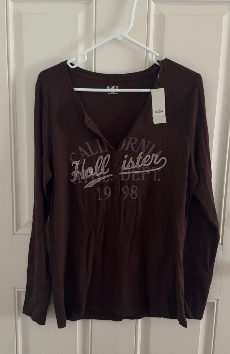 NWT Hollister XXL..retail $30