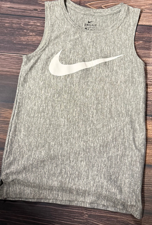 Nike XS