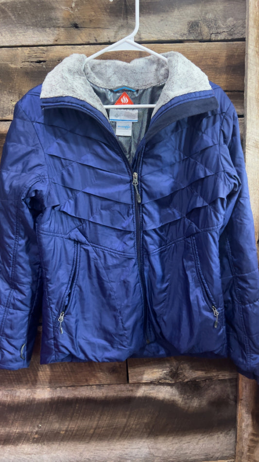 Columbia insulated coat size medium.. no hood. Retail $130