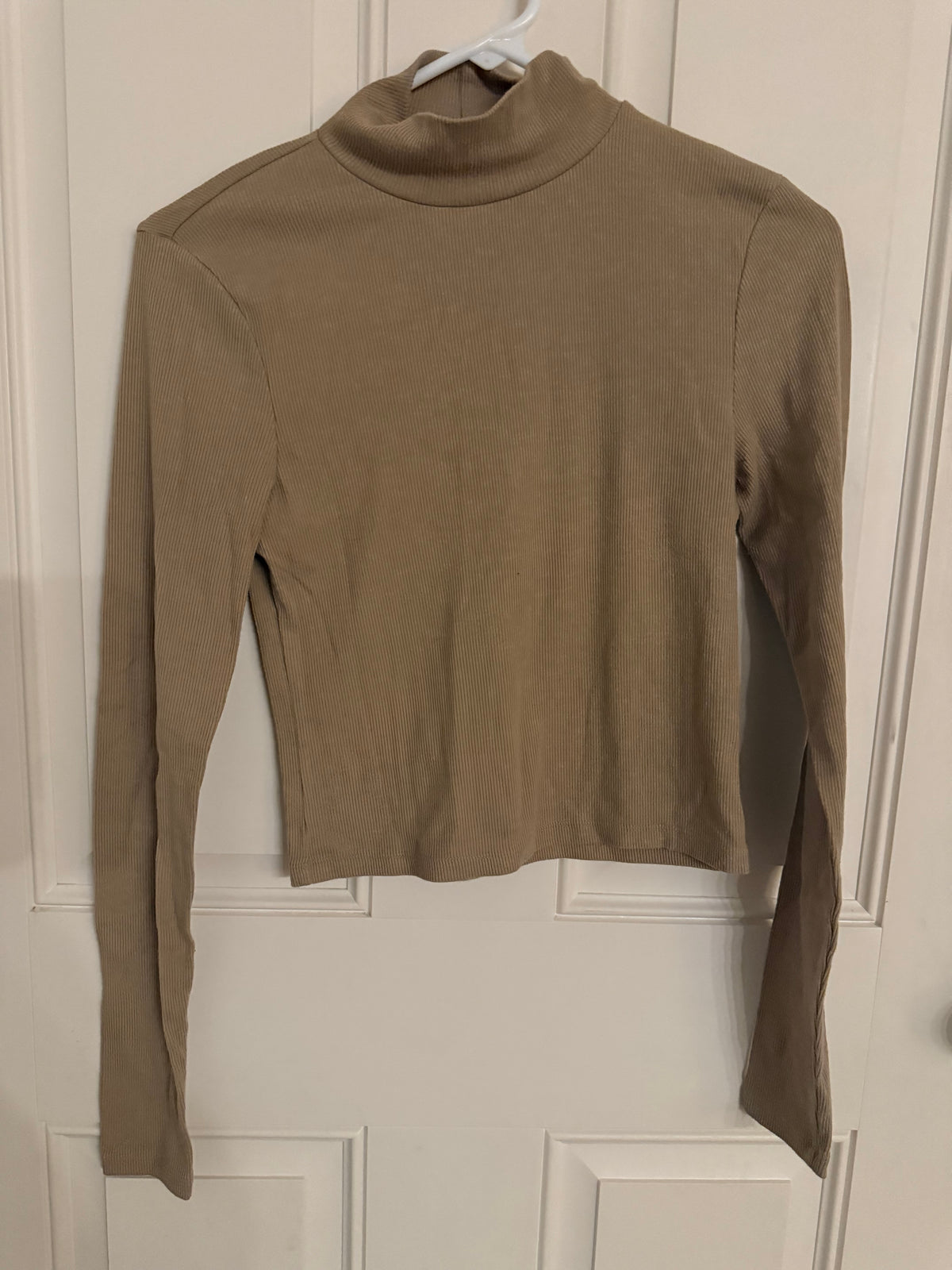 American Eagle medium