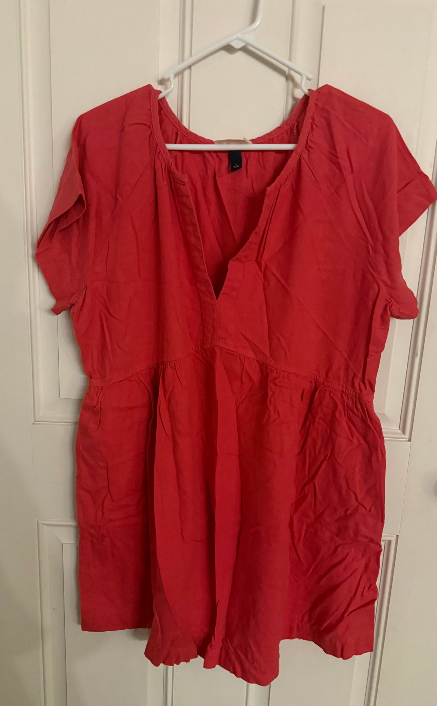 Universal Thread large..has pockets!