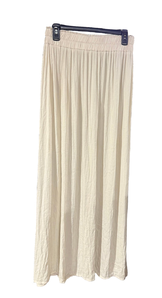 Mi Ami medium skirt..has a stain