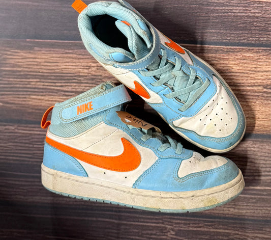 Nike 2Y