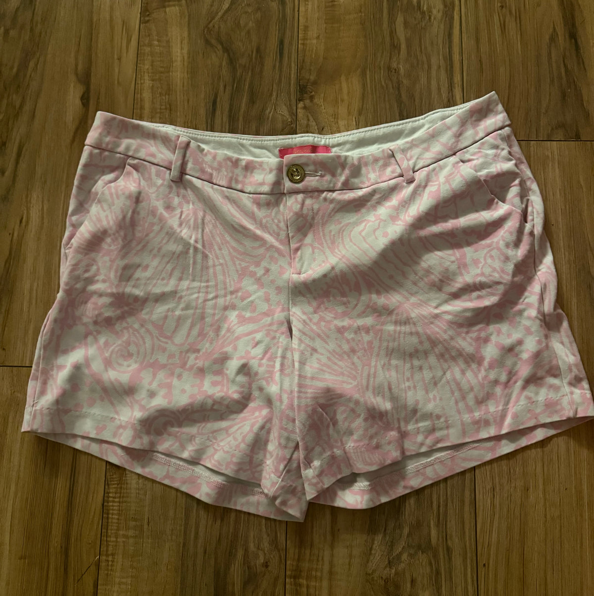 Lilly Pulitzer 16