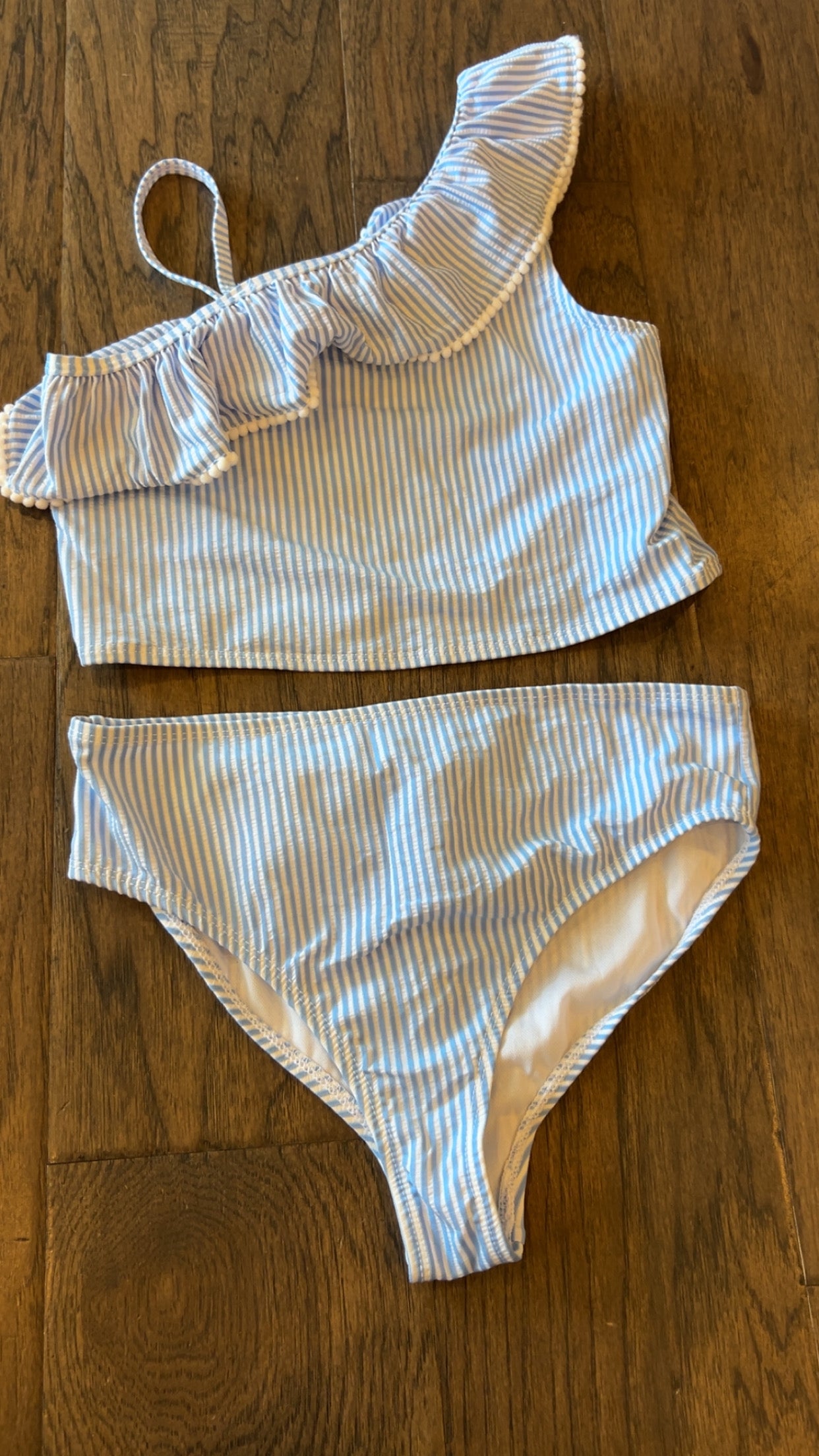 Crown & Ivy youth XL