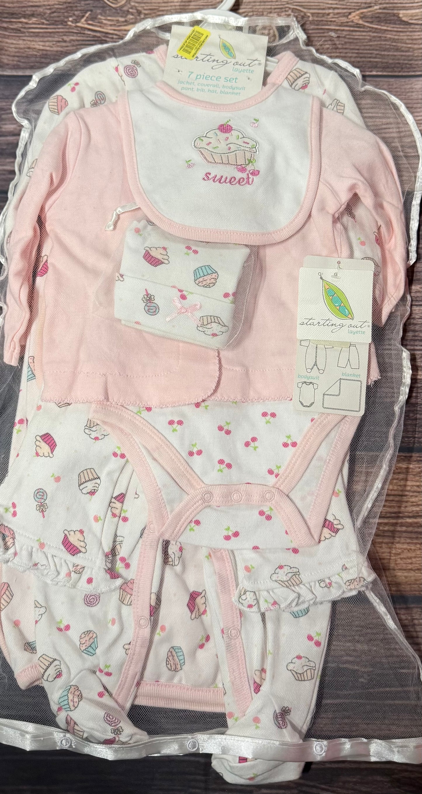 Nwt Starting Out 6m..7 piece set