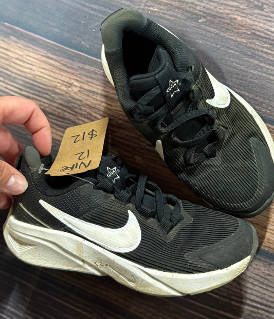 Nike 12