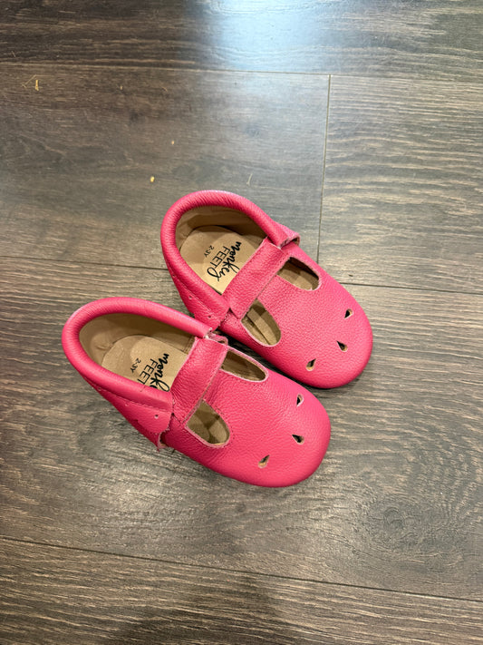 Monkey Feet size 2-3Y