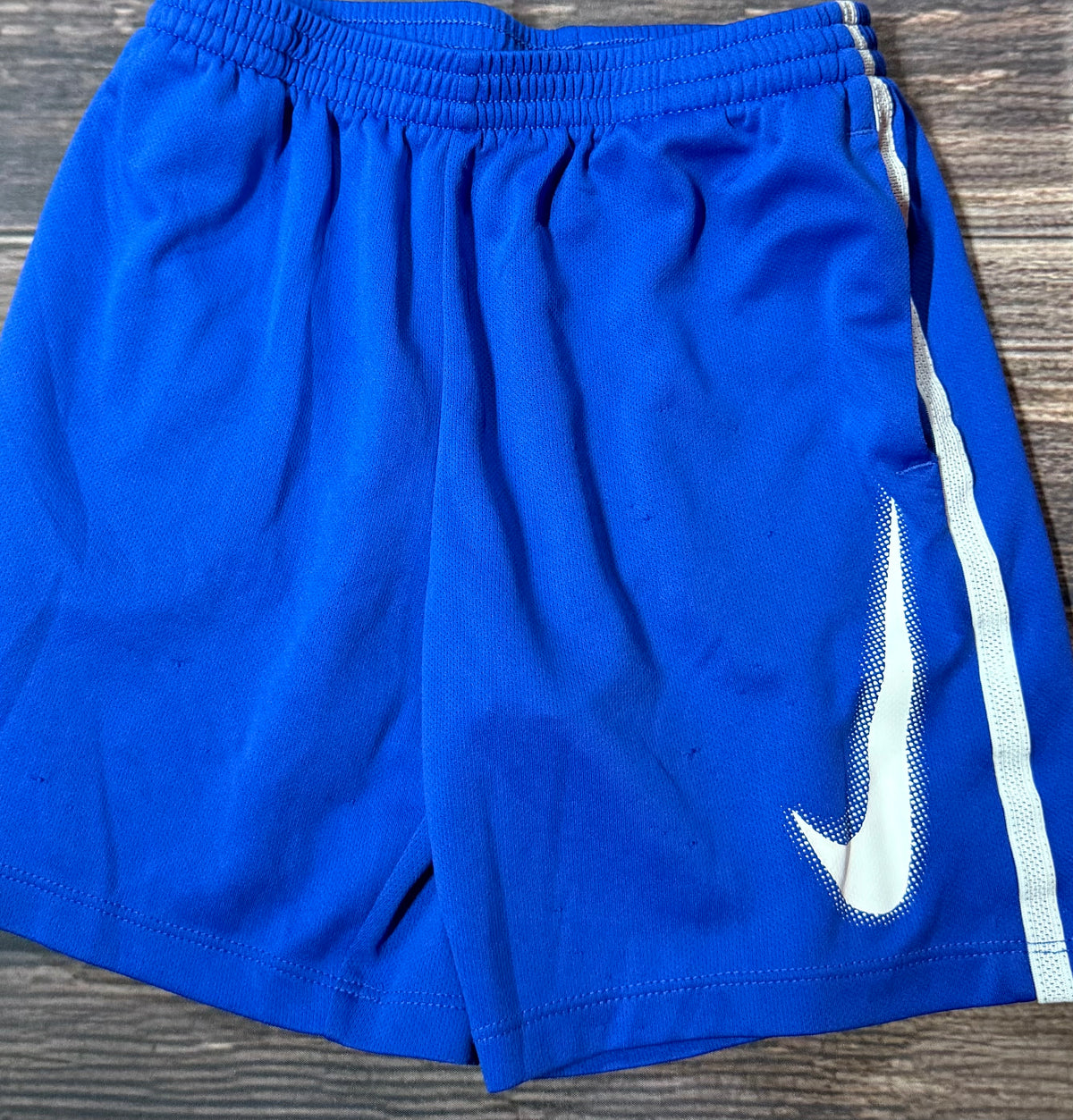 Nike 6..has snags