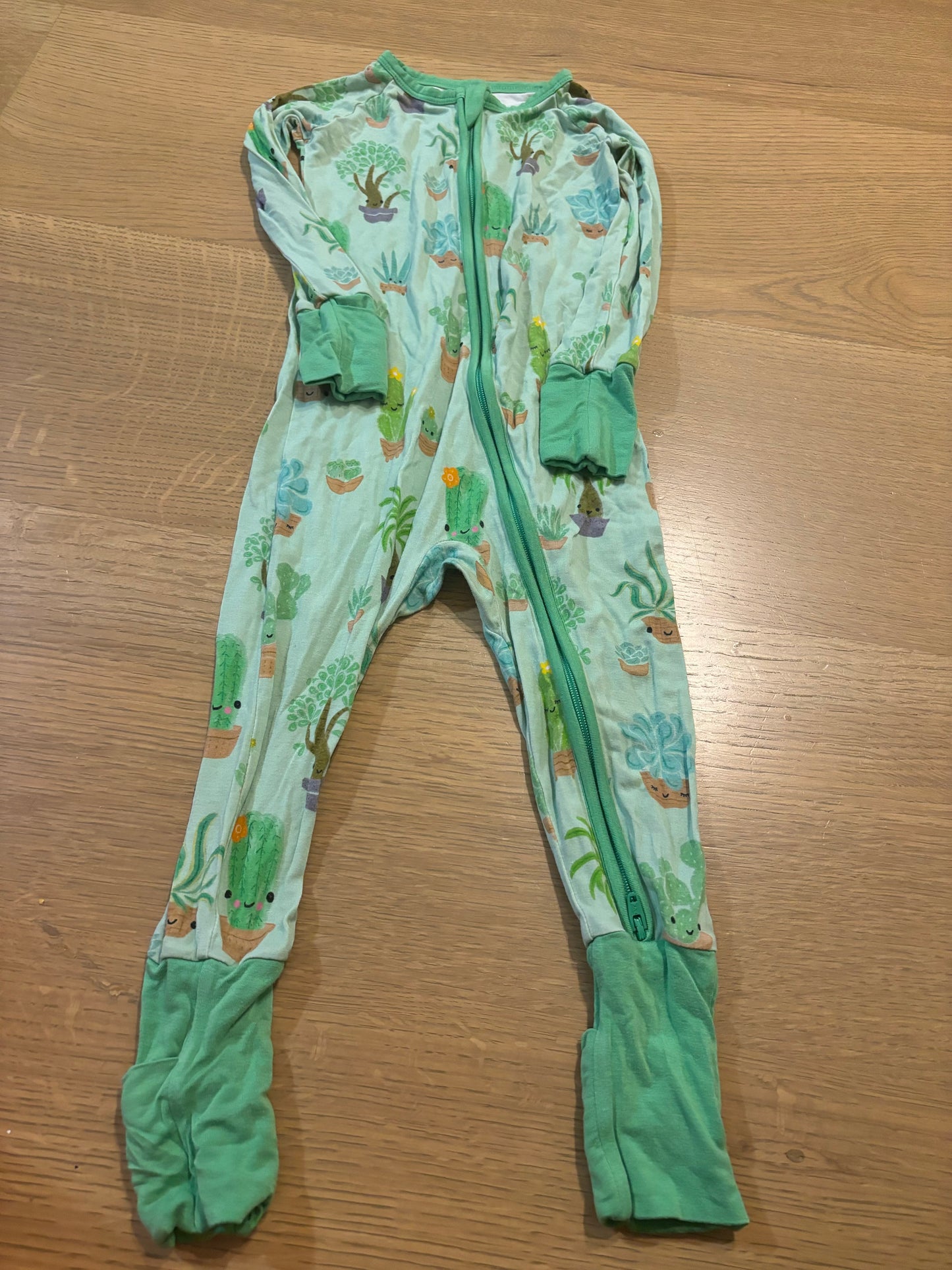 little sleepies 12/18m