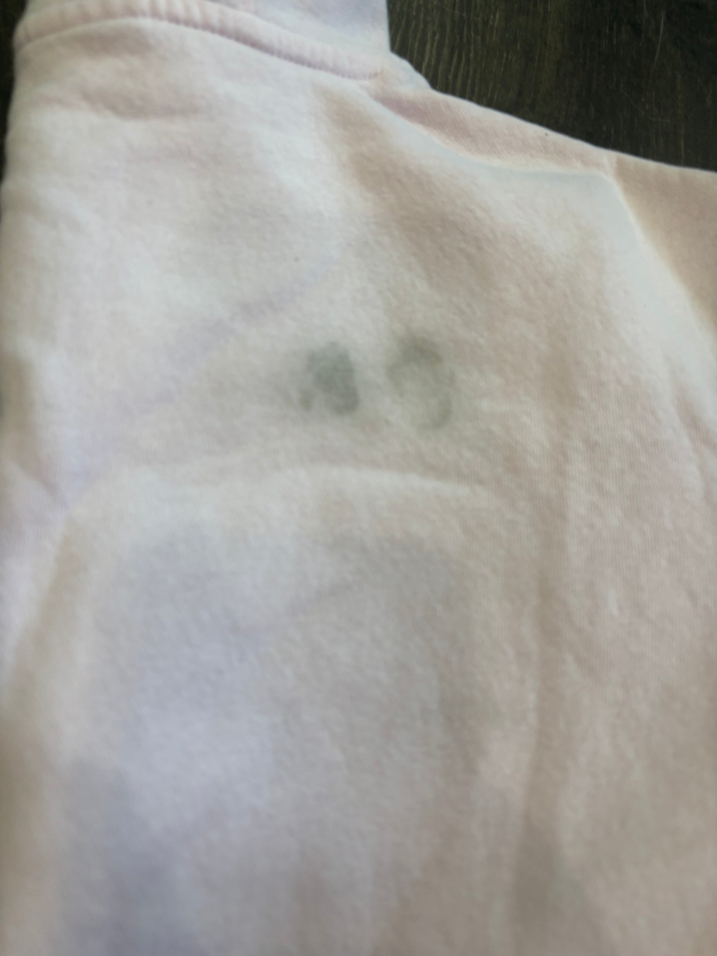 nike youth medium has small spots