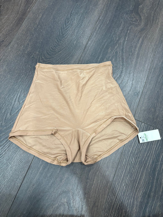 NWT Aerie medium