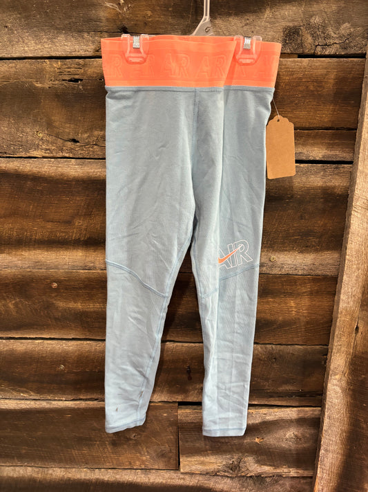 nike youth small