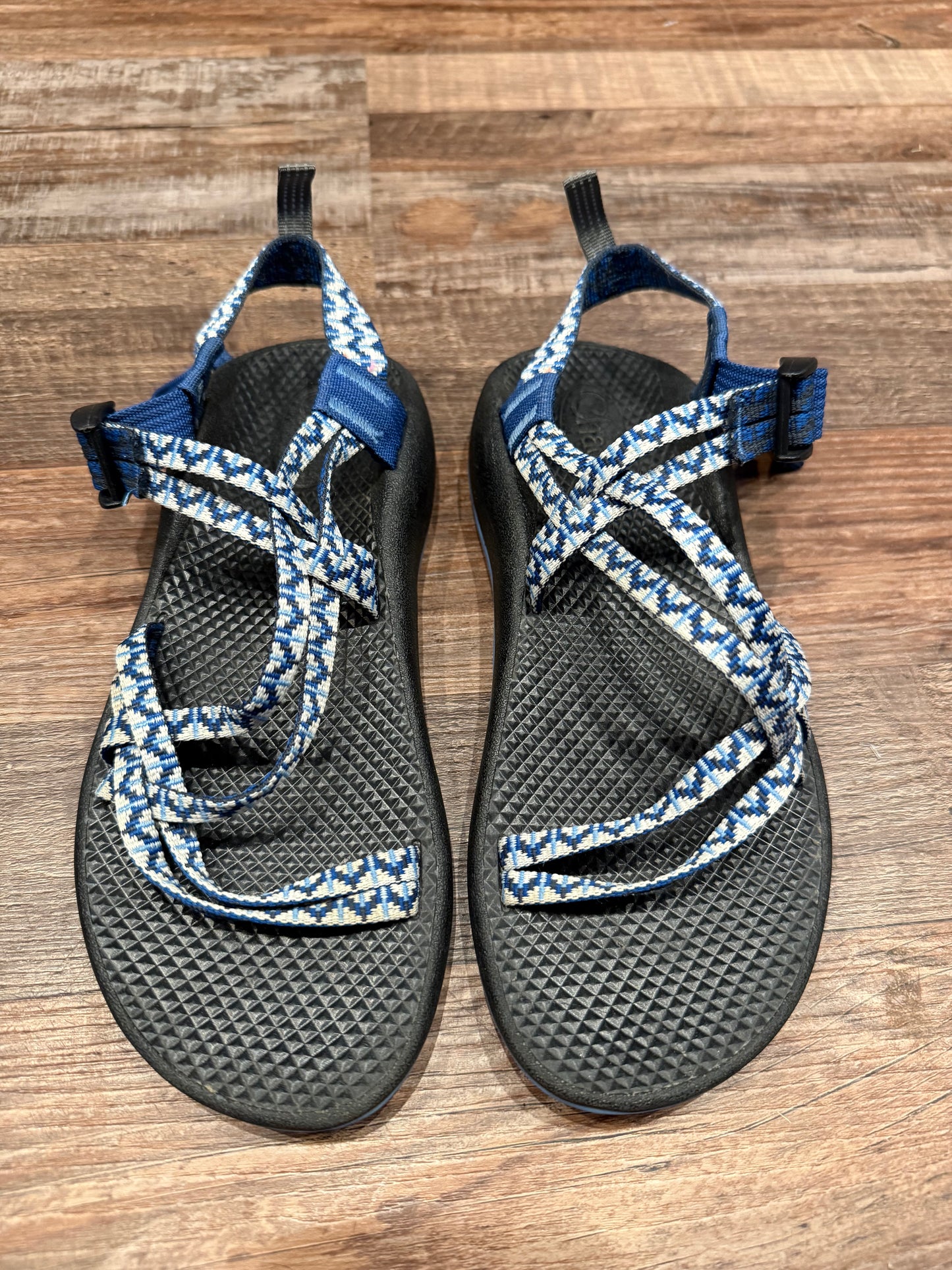 chacos size 6