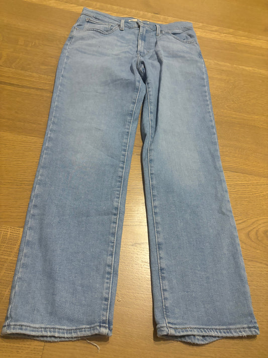levi size 28
