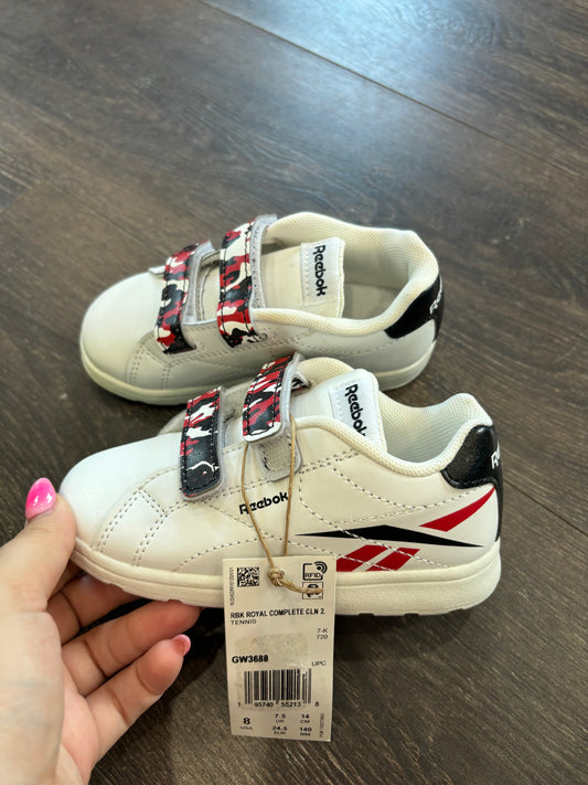 NWT Reebok size 8