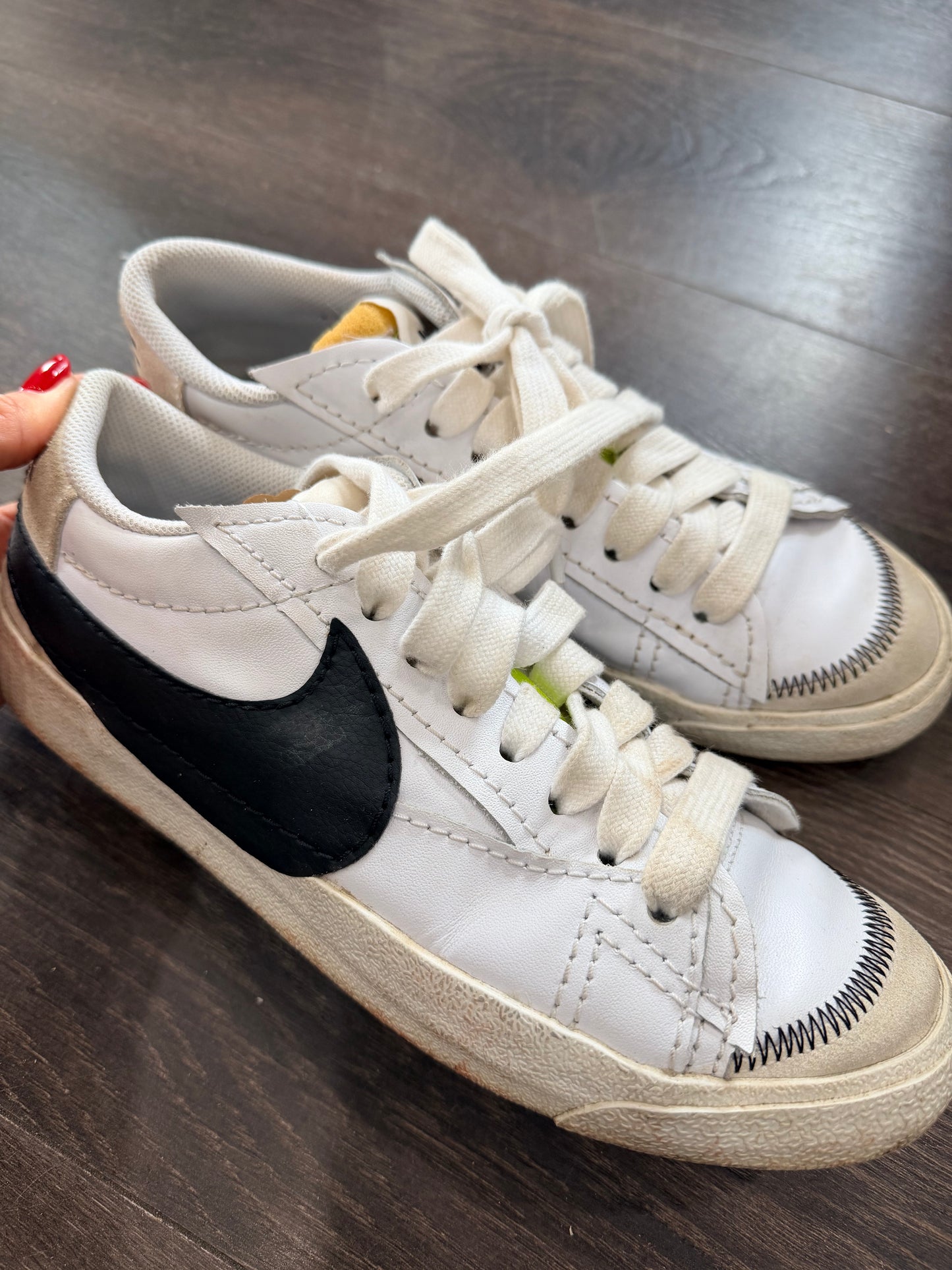 Nike women’s 9.5