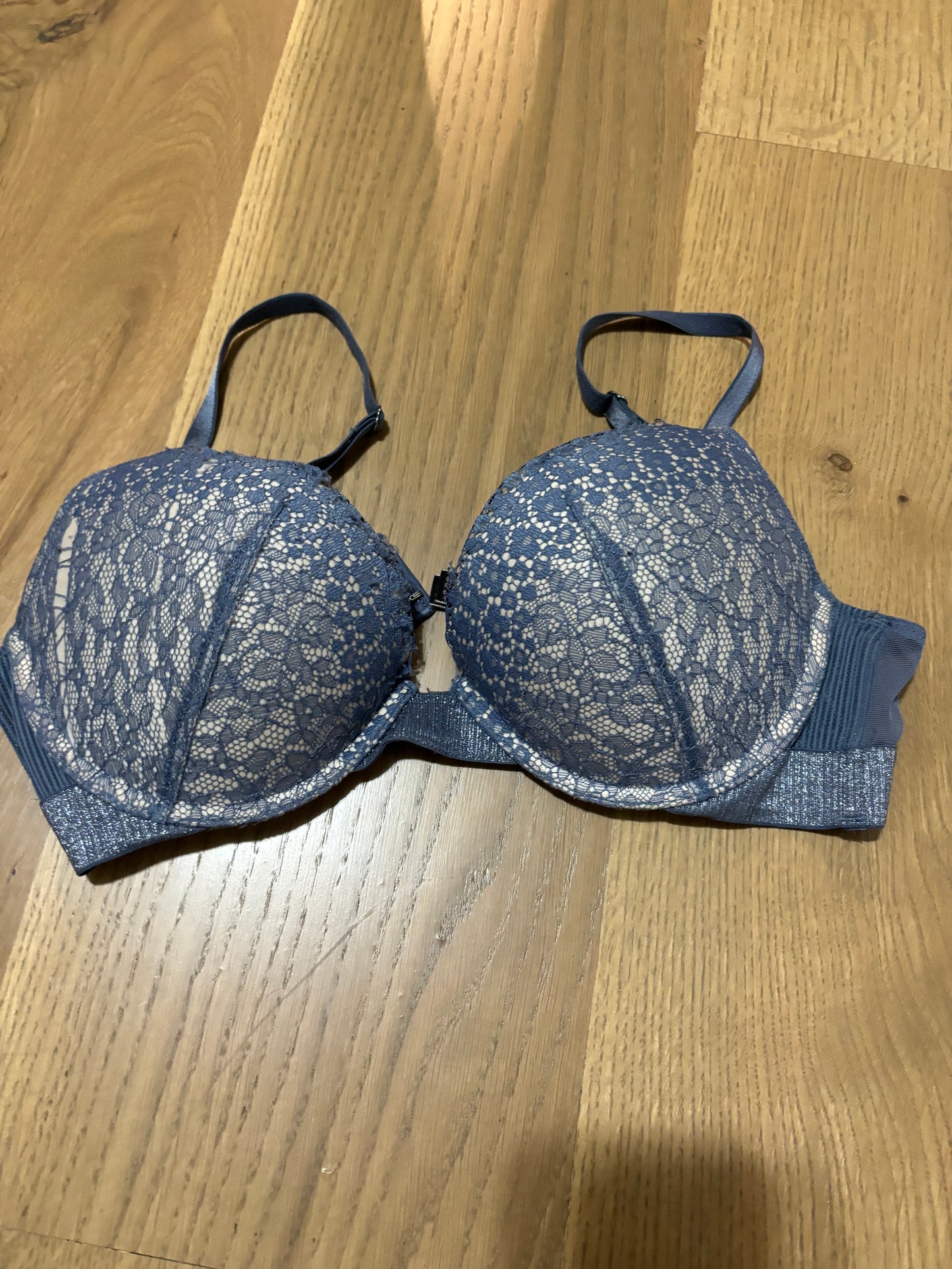 victoria secret 34C