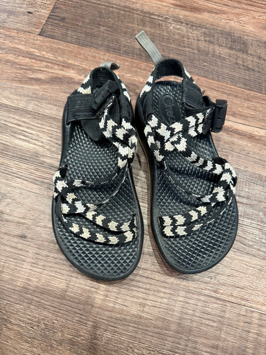 chacos - 11