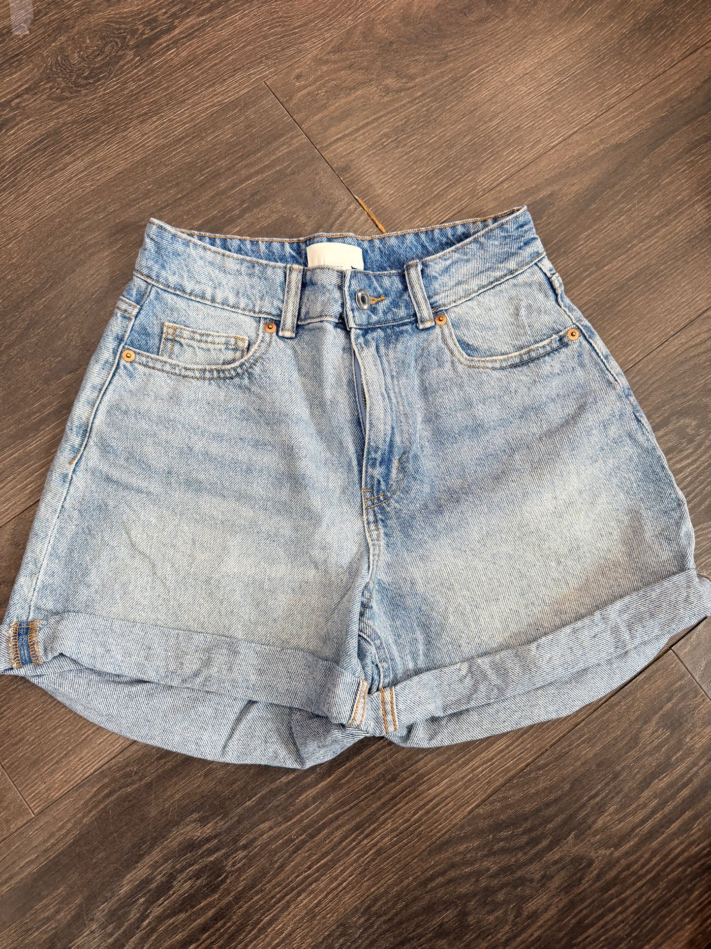 H&M size 4