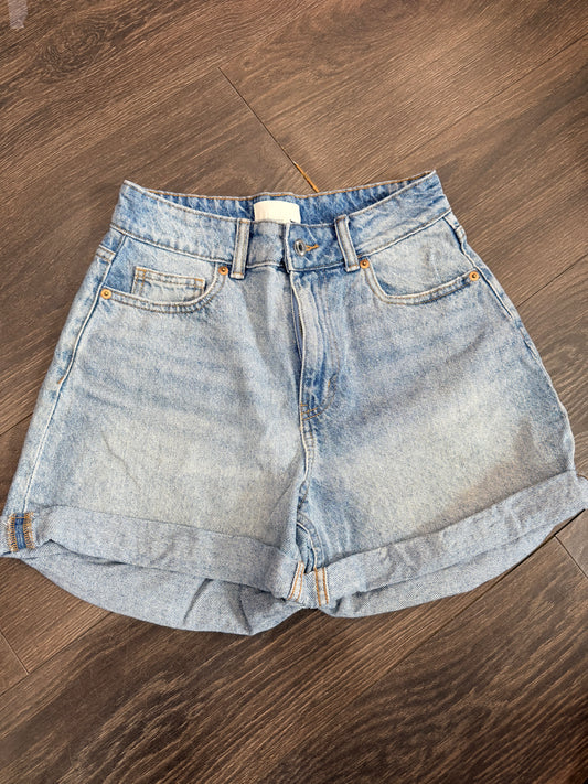 H&M size 4