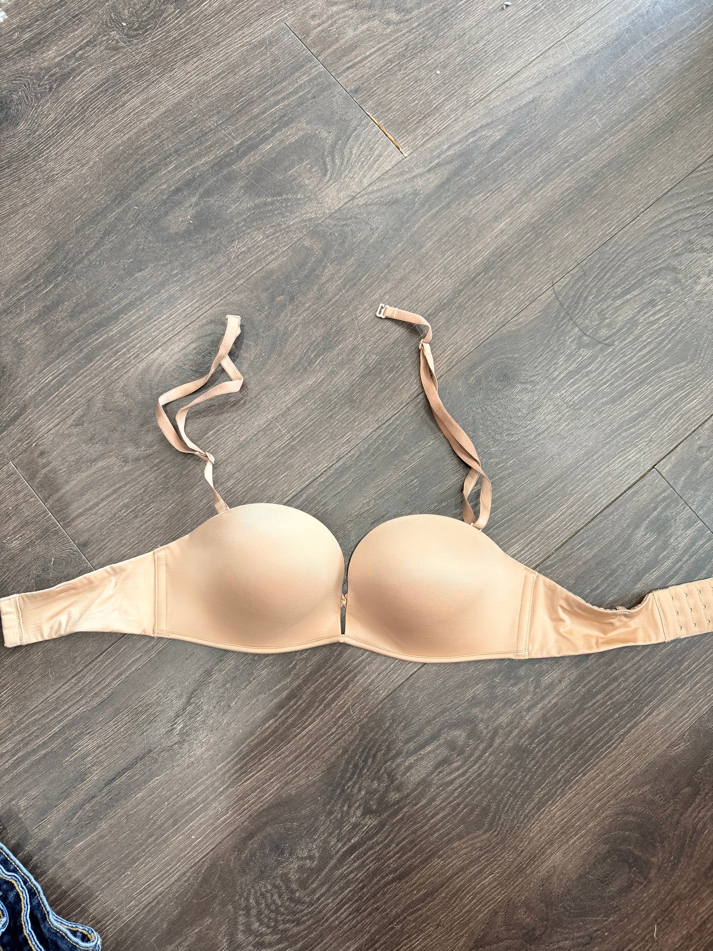 Victoria’s Secret 32C