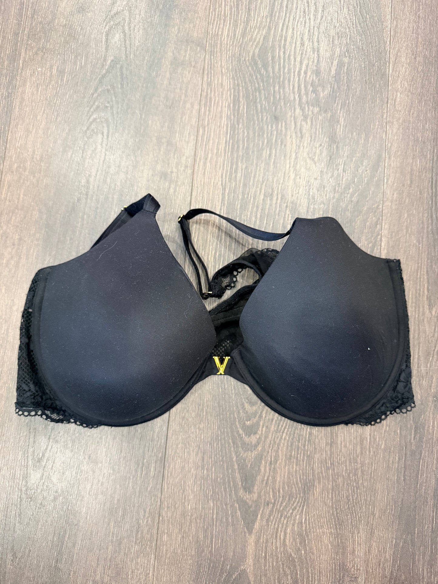 Victoria’s Secret 38DD