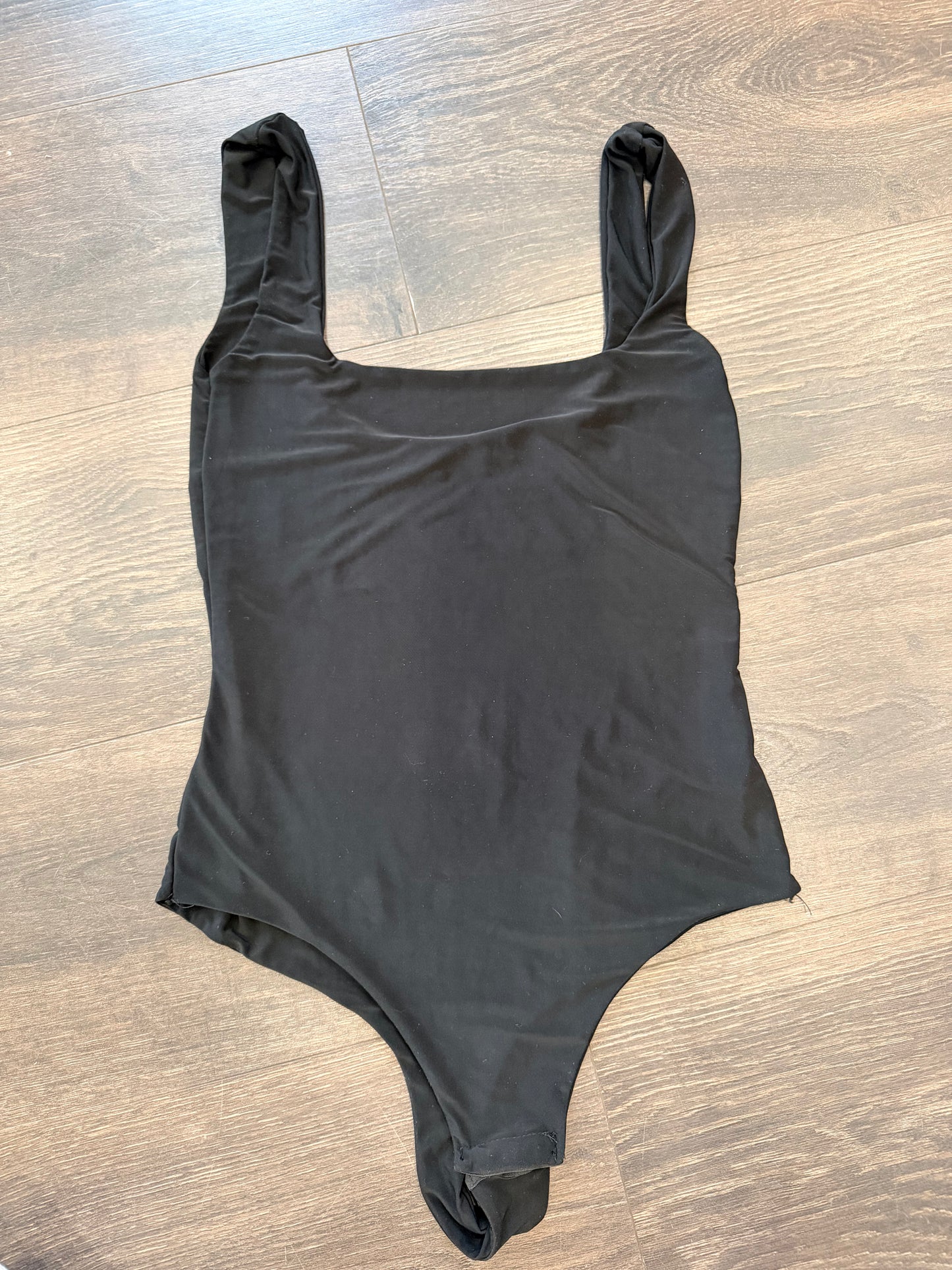 PrettyLittleThing size 6