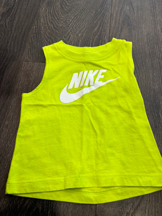 Nike 12m