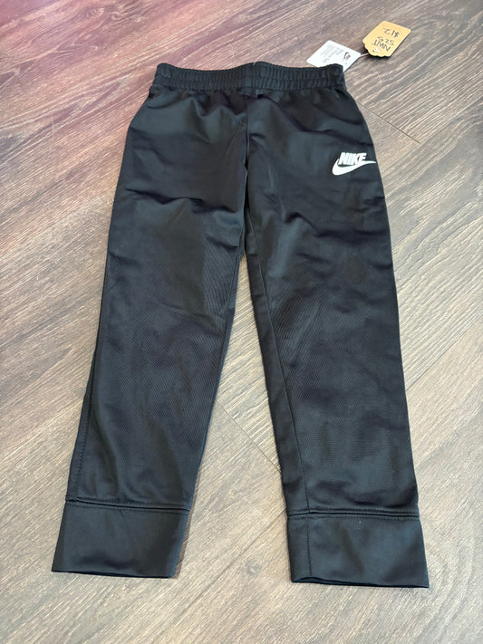 NWT Nike youth small