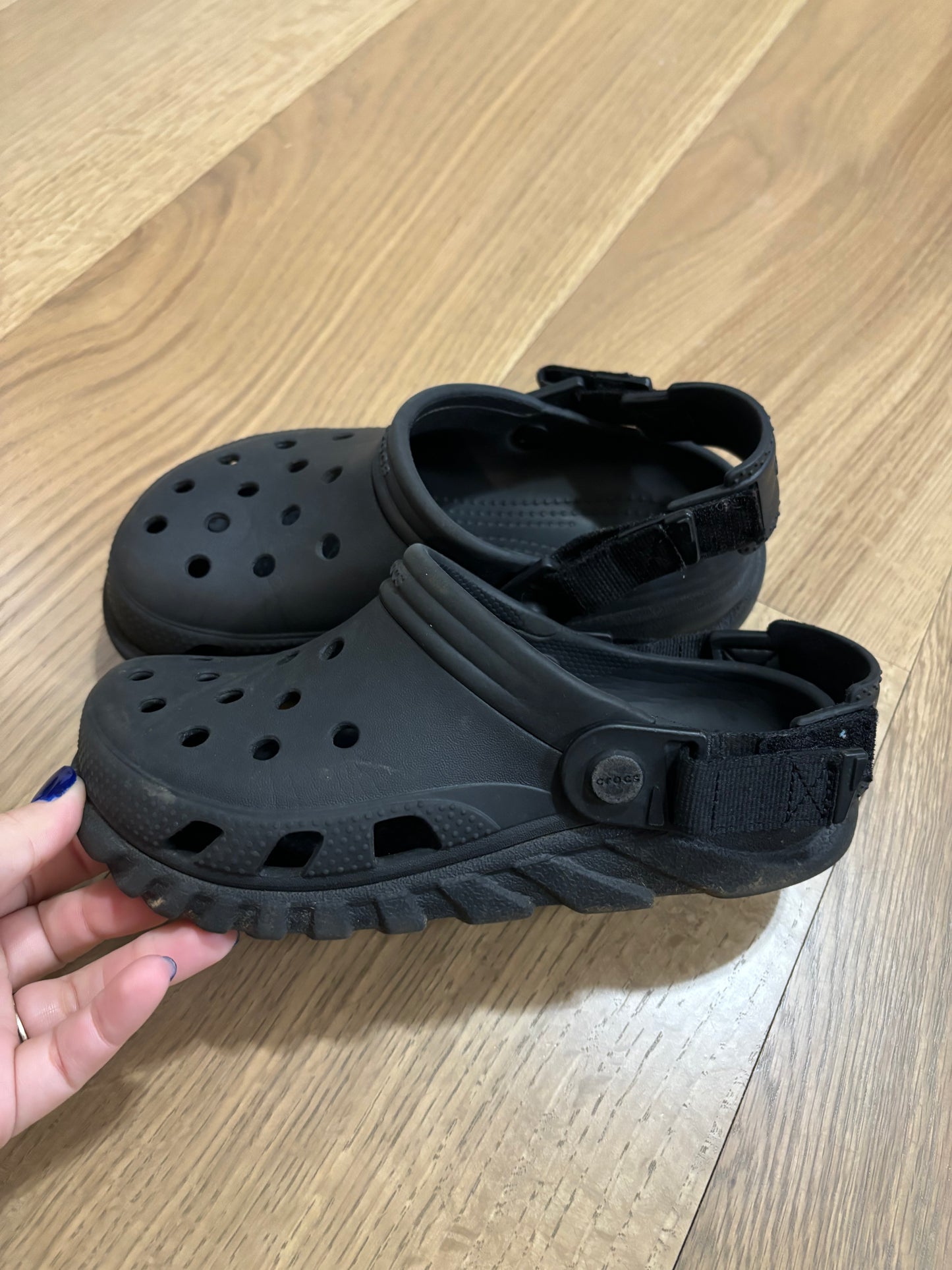 crocs size 2