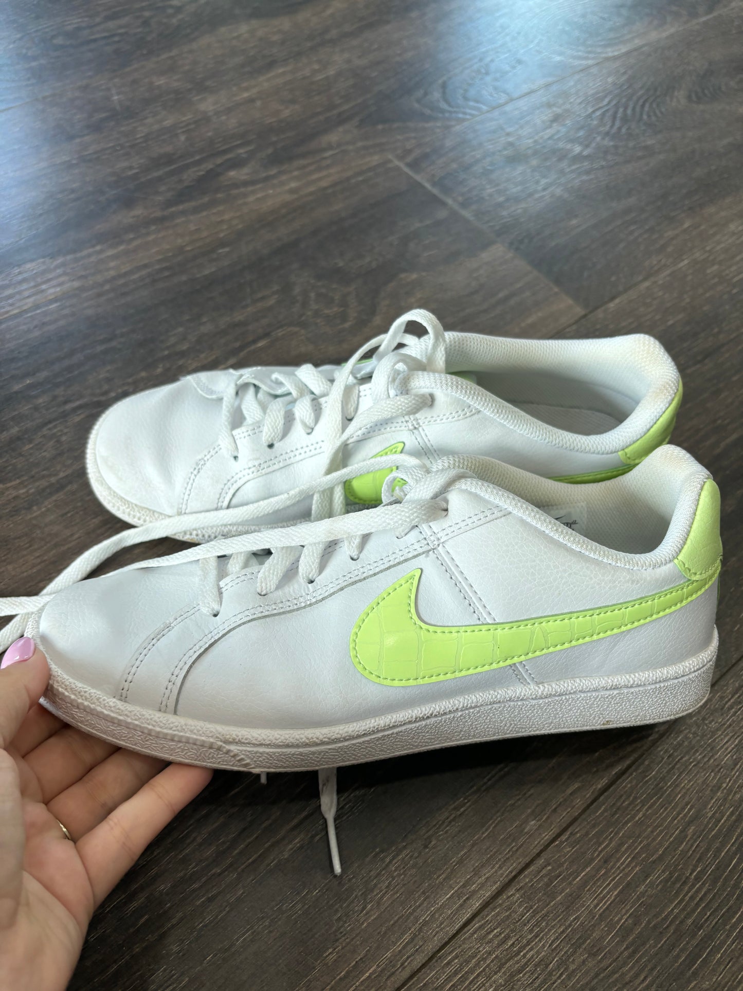 Nike size 8.5